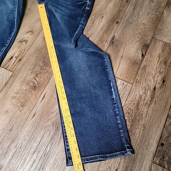 Wide Leg Denim Jeans - Picture 5 of 9